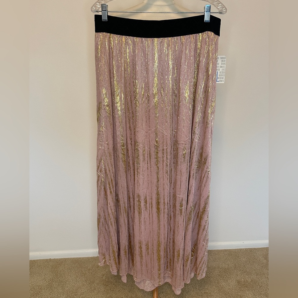 LuLaRoe The Lucy - Elegant Pink and Gold Women's Skirt - XL